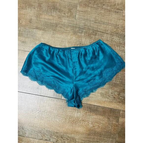 NEW VICTORIA SECRET SATIN LACE PJ SHORTS - Picture 1 of 3